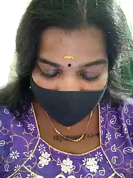 Snapshot of sulekha-mallu chatting on 12/14/24, 10:28 sulekha-mallu online show from 12/14/24, 10:28