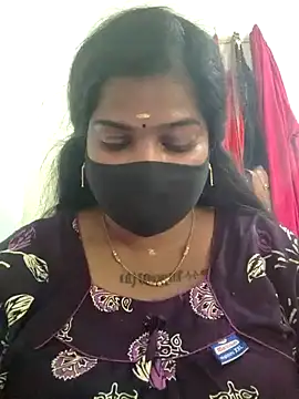 Snapshot of sulekha-mallu chatting on 01/31/25, 09:05 sulekha-mallu online show from 01/31/25, 09:05