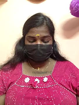 Snapshot of sulekha-mallu chatting on 09/13/25, 05:51 sulekha-mallu online show from 09/13/25, 05:51