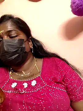 Snapshot of sulekha-mallu chatting on 09/22/25, 03:25 sulekha-mallu online show from 09/22/25, 03:25