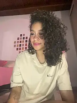 Snapshot of Arteatenea__ chatting on 12/15/24, 12:07 Arteatenea online show from 12/15/24, 12:07