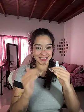 Snapshot of Arteatenea__ chatting on 05/31/26, 07:15 Arteatenea online show from 05/31/26, 07:15