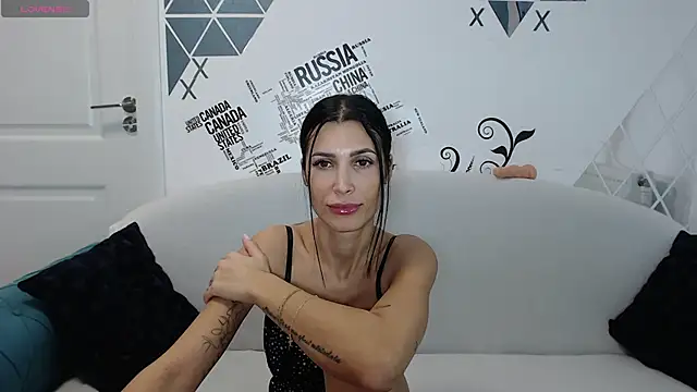 Snapshot of -jennyX0 chatting on 02/03/25, 08:35 -jennyX0 online show from 02/03/25, 08:35