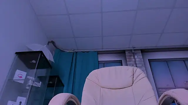 SinCityLiz online show from 04/08/26, 07:58