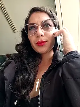 Snapshot of VALERY-03_ chatting on 05/13/26, 05:10 VALERY-03 online show from 05/13/26, 05:10