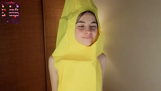 Snapshot of MaryJacksoon chatting on 10/31/25, 08:04 MaryJacksoon online show from 10/31/25, 08:04