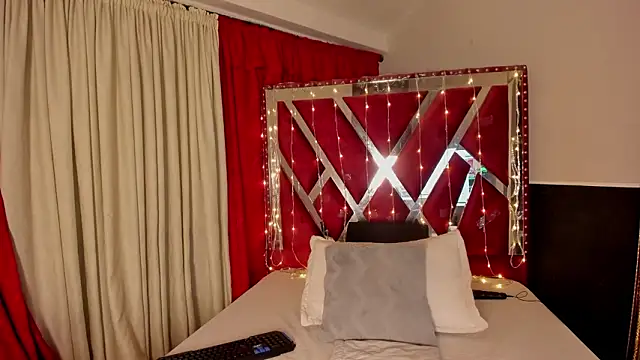 Snapshot of MicaelaHot_ chatting on 02/10/26, 02:59 MicaelaHot online show from 02/10/26, 02:59