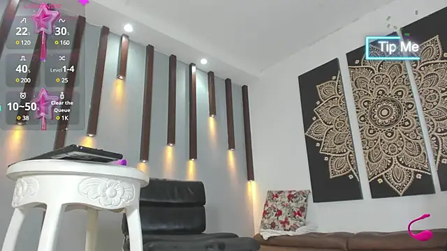 black cami online show from 01/12/25, 11:47