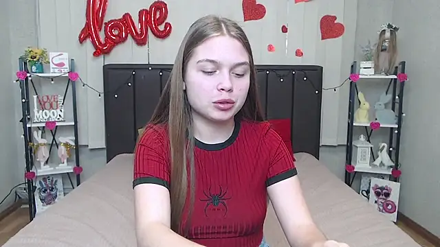 LaraPika online show from 03/20/25, 03:04