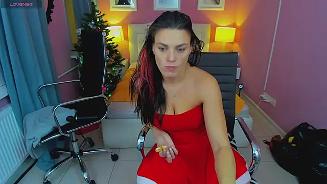 EricaAndPenelopa online show from 12/28/24, 05:33