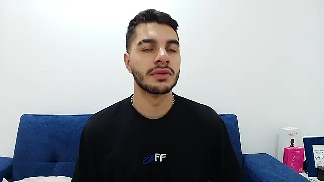 Amadeo Wild online show from 02/07/26, 02:32