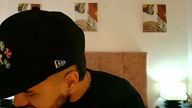 Amadeo Wild online show from 03/27/26, 01:44