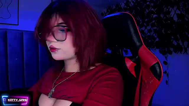 Kitty Gang online show from 12/01/25, 02:38