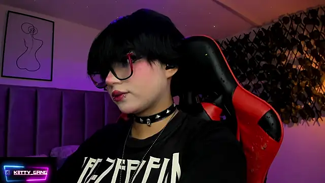 Kitty Gang online show from 02/05/26, 01:21