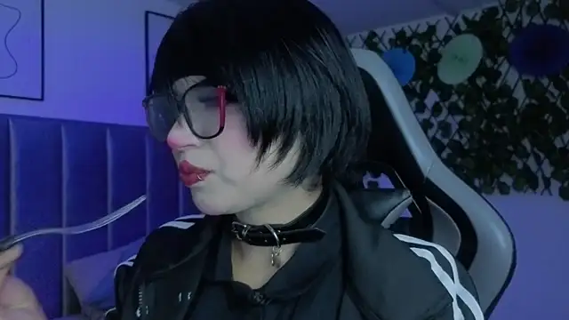 Kitty Gang online show from 05/14/26, 01:56