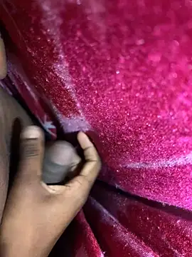 Snapshot of ShroveRising chatting on 01/07/25, 03:44 ShroveRising online show from 01/07/25, 03:44