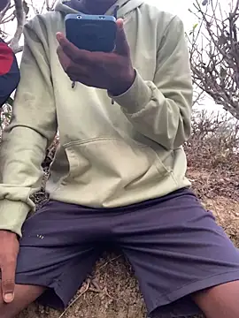 Snapshot of ShroveRising chatting on 01/28/25, 11:17 ShroveRising online show from 01/28/25, 11:17