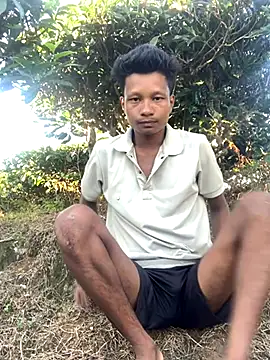 Snapshot of ShroveRising chatting on 09/27/25, 10:42 ShroveRising online show from 09/27/25, 10:42