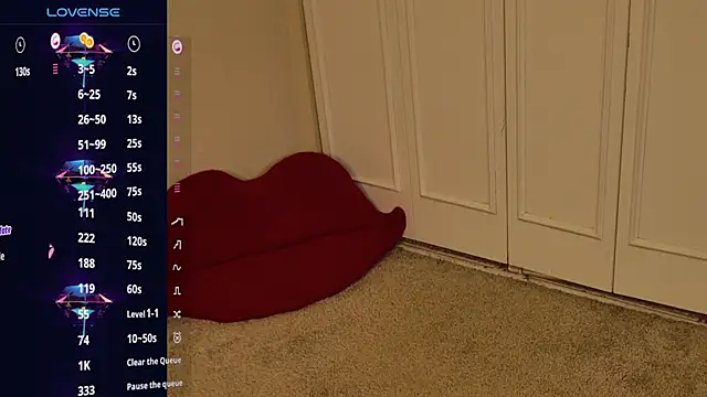 cherrysaturn online show from 09/26/25, 10:41