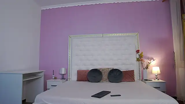 Lenna Paul online show from 02/05/26, 05:01