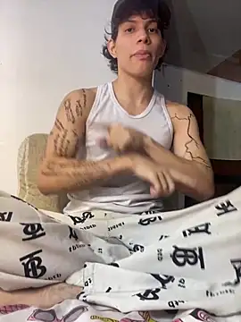 lax777  online show from 02/03/26, 08:19