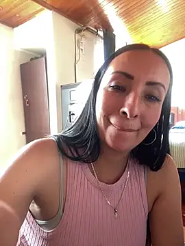 Snapshot of yaralyminjo2 chatting on 01/20/25, 09:22 yaralyminjo2 online show from 01/20/25, 09:22