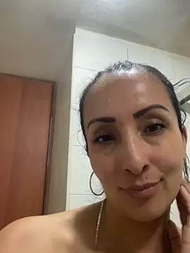 Snapshot of yaralyminjo2 chatting on 01/21/25, 12:25 yaralyminjo2 online show from 01/21/25, 12:25