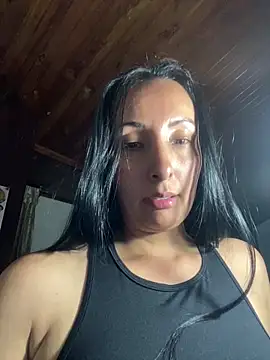 Snapshot of yaralyminjo2 chatting on 02/04/25, 11:49 yaralyminjo2 online show from 02/04/25, 11:49