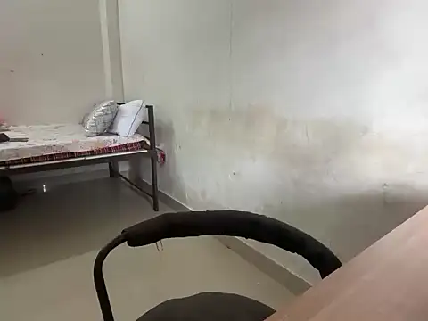 Snapshot of Pie066_ chatting on 10/16/25, 06:58 Pie066 online show from 10/16/25, 06:58