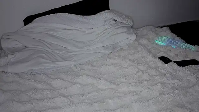 soysara15 online show from 03/18/26, 02:15