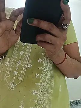 Snapshot of Saroj-Shah chatting on 07/25/26, 04:43 Saroj-Shah online show from 07/25/26, 04:43