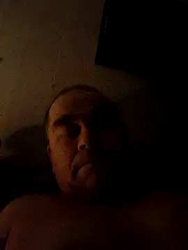 Snapshot of anderssonskuk chatting on 12/15/24, 09:31 anderssonskuk online show from 12/15/24, 09:31