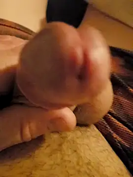 Snapshot of anderssonskuk chatting on 03/22/25, 08:48 anderssonskuk online show from 03/22/25, 08:48