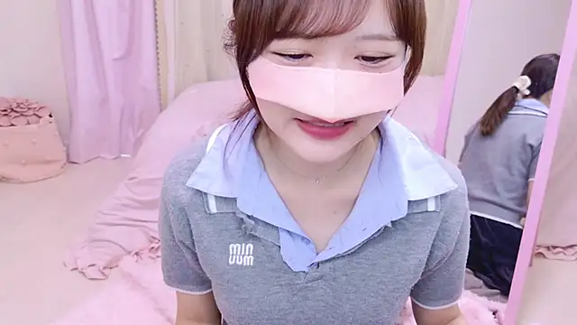 Snapshot of HANApipi chatting on 05/14/26, 01:56 HANApipi online show from 05/14/26, 01:56