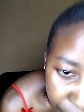 queenbboobs online show from 10/17/25, 10:34