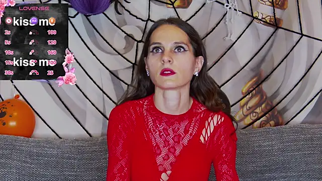 hailey peach online show from 10/27/25, 06:23