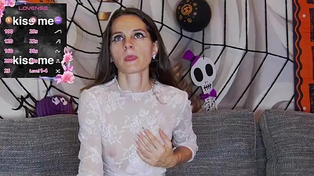 hailey peach online show from 11/01/25, 05:59