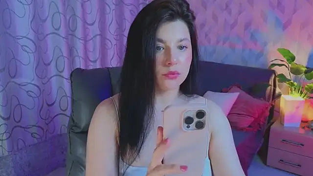 Snapshot of Jenna_Adams_ chatting on 06/27/26, 01:32 Jenna Adams online show from 06/27/26, 01:32