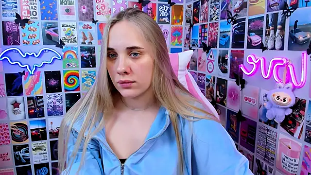 Snapshot of MiaMilas chatting on 01/06/26, 02:32 MiaMilas online show from 01/06/26, 02:32