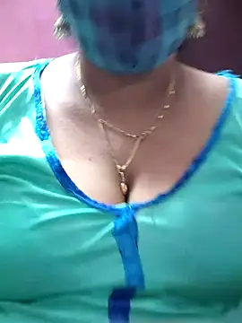 mallu-sumi online show from 01/30/25, 03:11