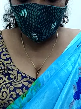 mallu-sumi online show from 02/13/25, 03:35