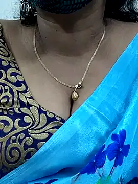 mallu-sumi online show from 02/13/25, 10:43