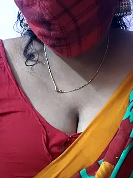 mallu-sumi online show from 12/01/25, 11:48