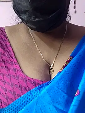 mallu-sumi online show from 04/06/26, 03:15