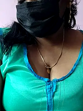 mallu-sumi online show from 04/10/26, 04:28