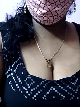 Snapshot of mallu-sumi chatting on 05/19/26, 06:58 mallu-sumi online show from 05/19/26, 06:58