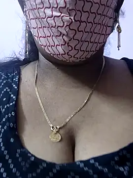 Snapshot of mallu-sumi chatting on 06/09/26, 07:03 mallu-sumi online show from 06/09/26, 07:03