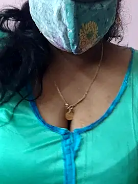 mallu-sumi online show from 07/09/26, 03:43