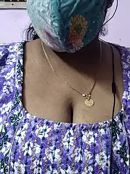 mallu-sumi online show from 07/15/26, 11:54