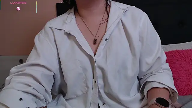 May Carlier online show from 09/13/25, 12:21